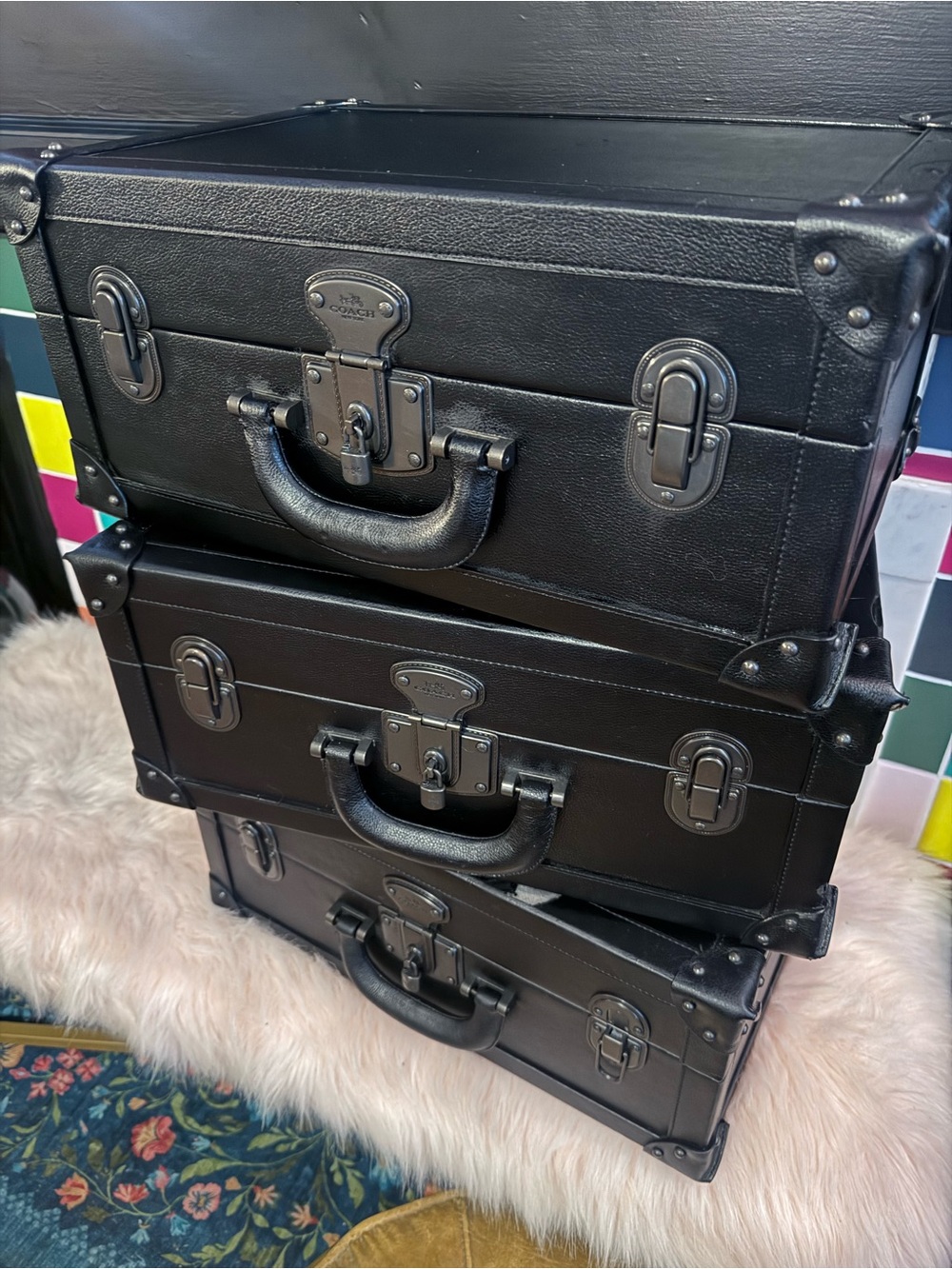 RARE Coach New York Retail Display Trunks Set of 3 Matching Cases | Props - Picture 9 of 14